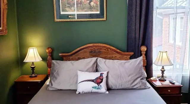 Двухместный номер Standard с видом на сад South Court Inn
