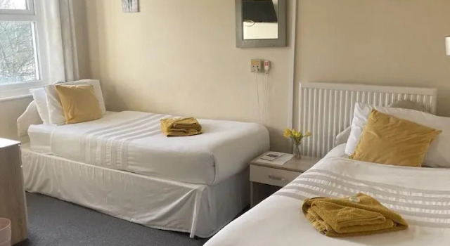 The Salfordian Hotel, Забронировать Отель Отели Англии с завтраком, Завтраки