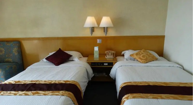Двухместный номер Standard с видом на город Aloha Hotel