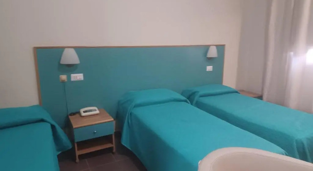 Трёхместный номер Standard Hotel Costa