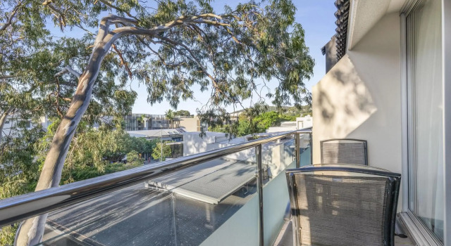Wantima Hastings St Studio possible 3pm checkout weekends, Prenota Hotel Hastings Street Queensland