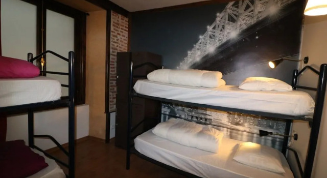 I Love Madrid Hostel, Забронировать Хостел Мадрид Провинция Мадрид, рядом с Дом-музей Лопе де Вега