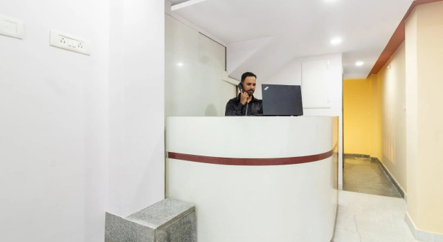 OYO 30744 The  Gate, Rezerwuj Hotel Begumpet 