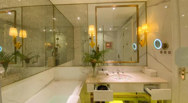 Двухместный номер Superior Ramada by Wyndham Sihanoukville Xinhaohui Palace