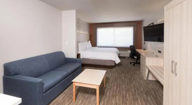 Одноместный номер Standard Holiday Inn Express & Suites Michigan City by IHG