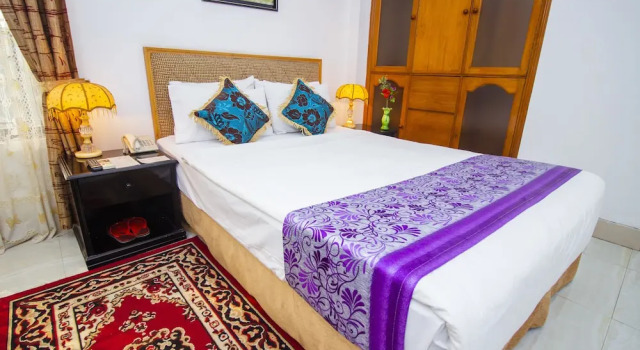 Люкс Premium c 1 комнатой с балконом и с видом на озеро Hotel Lake Breeze