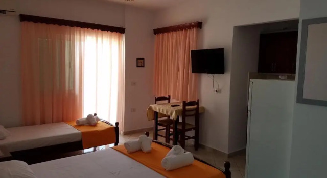Hotel Vila Kafe, Book Hotel Hoteller i Himarë med pool, Swimmingpool
