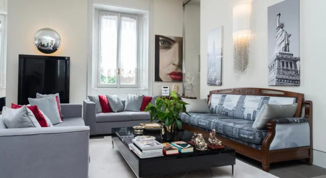 Triplex Lux Ennio, Book Apartment Milan Lombardy