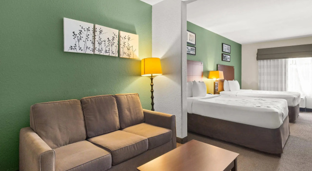 Четырёхместный люкс Sleep Inn & Suites Bush Intercontinental - IAH East