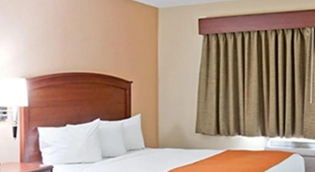 Двухместный номер Standard AmericInn by Wyndham Fargo West Acres