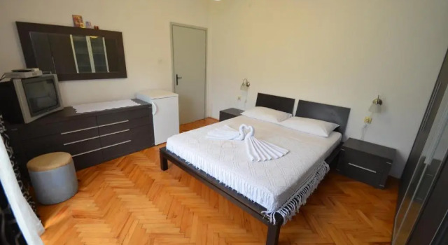 Apartments Ivetić, Book Lejlighed Hoteller i Kotor Riviera med parkering, Parkering