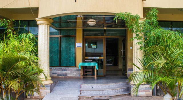 Oxford Royal Hotel