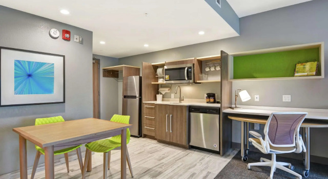 Двухместный люкс Home2 Suites By Hilton Jacksonville South St Johns Town Ctr