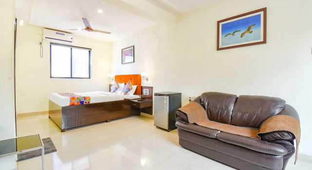 FabHotel Hillview Furnished Stays