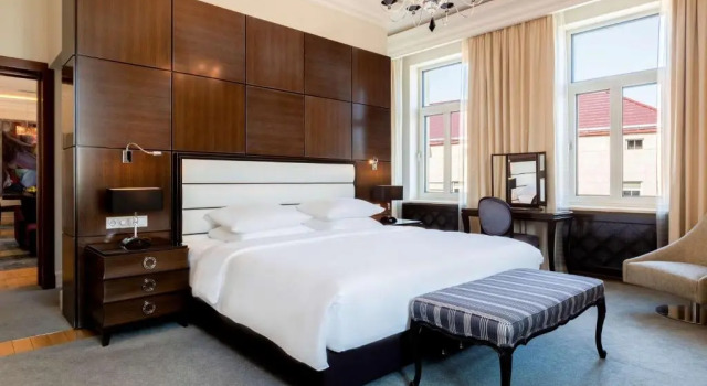 Двухместный люкс Presidential Grand Hotel Vilnius, Curio Collection by Hilton