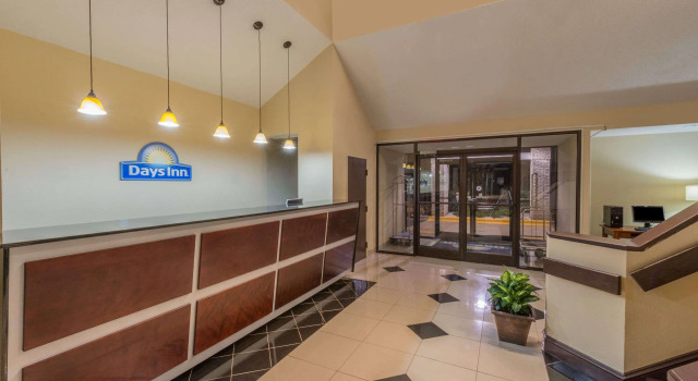 Days Inn by Wyndham Yadkinville, Забронировать Мини-отель Ядкинвилл 