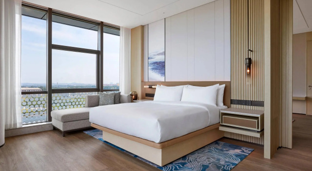 Полулюкс Courtyard by Marriott Qinhuangdao