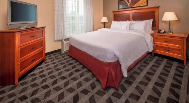 Двухместный люкс TownePlace Suites by Marriott Clinton at Joint Base Andrews