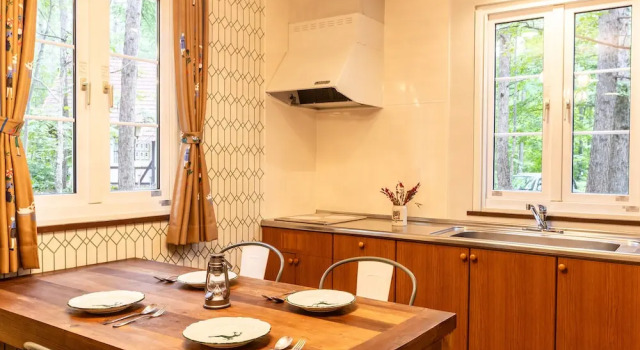Коттедж Superior Tokachi Nakasatsunai Glamping Resort Feriendorf