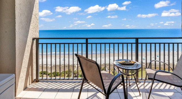 Номер Standard c 1 комнатой с балконом и с видом на океан Ocean View Ocean Forest Plaza w Balcony