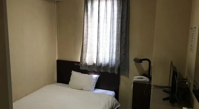 Кровать в общем номере (мужской номер) Business hotel route9