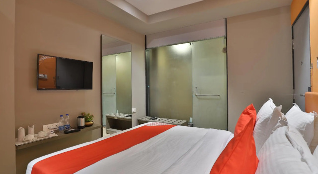 OYO Townhouse 560 Hotel Avalon, Rezervovat Hotel Hotely v Gujarat s parkováním, Parkování