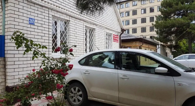 Guest House on Tamanskaya 26A/1, Забронировать Гостевой дом Отели Побережья Анапы с парковкой, Парковка