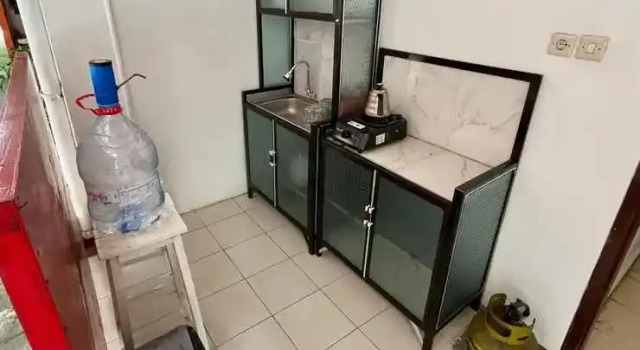 Budget Room at Homestay Cahaya Transport 2, Book Apartment Umbulharjo 