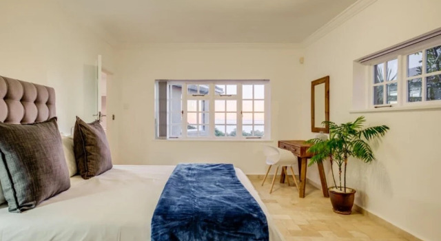 Coral House in Camps Bay, Забронировать Вилла Коттеджи Cape Peninsula, Коттедж