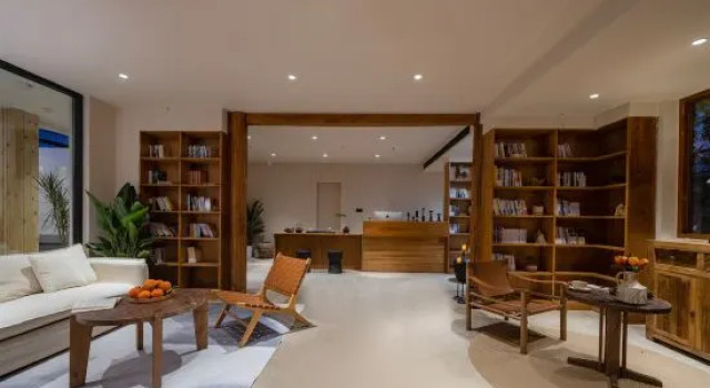 Yueyangli Xishang Homestay, Rezerwuj Hotel Hotele w Lijiang z basenem, w pobliżu Sifang Tingyin Square, Basen
