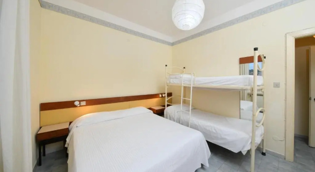 Четырёхместный номер Standard Hotel Villa Diana