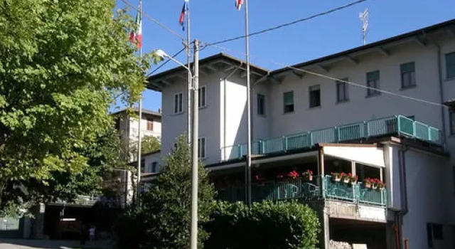 Hotel National, Book Hotel Zelbio Como