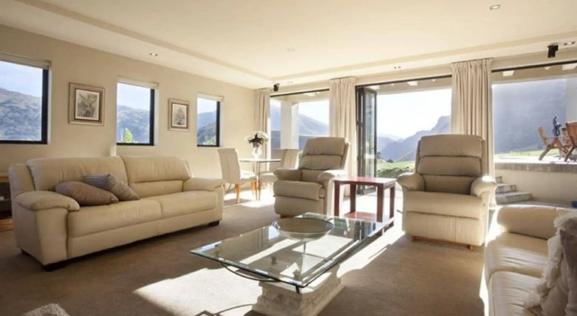 Gibbston House