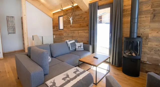 Апартаменты Welcoming Chalet With Wellness