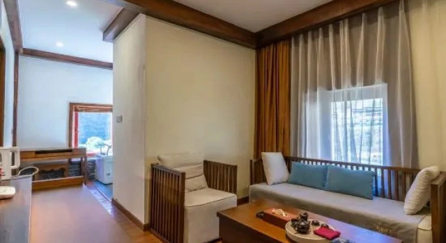 Люкс Comfort Daocheng Yading Sangjie Linka Luxury Homestay