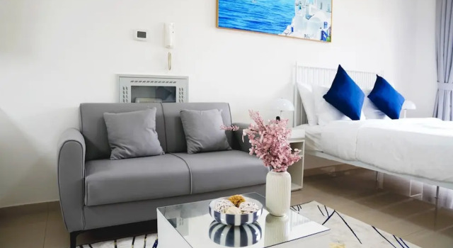 Stunning Sea View Apt. With Balcony - RAK