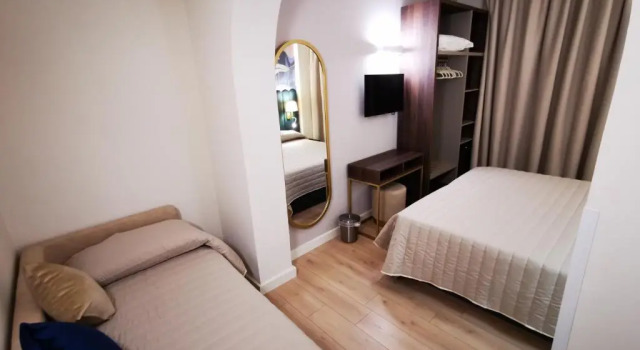 Трёхместный номер Standard Hotel Balcony
