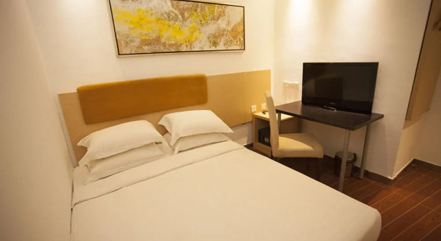 Aira Hotel