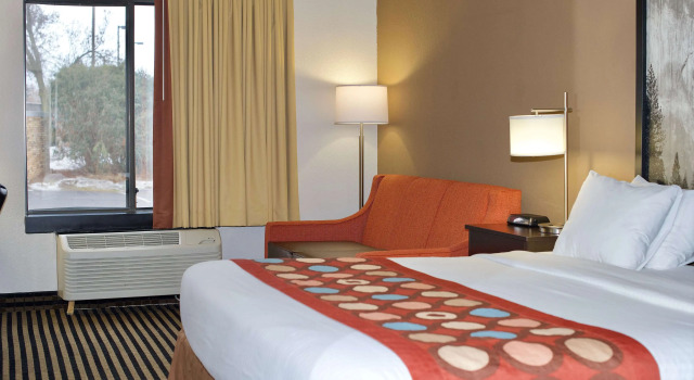 Super 8 by Wyndham Wausau