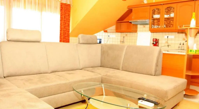 Entire Home, Забронировать Отель Будапешт 