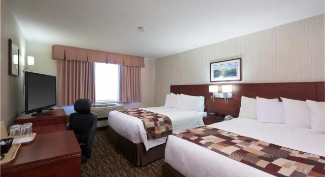 Четырёхместный номер Standard Capital Hotel