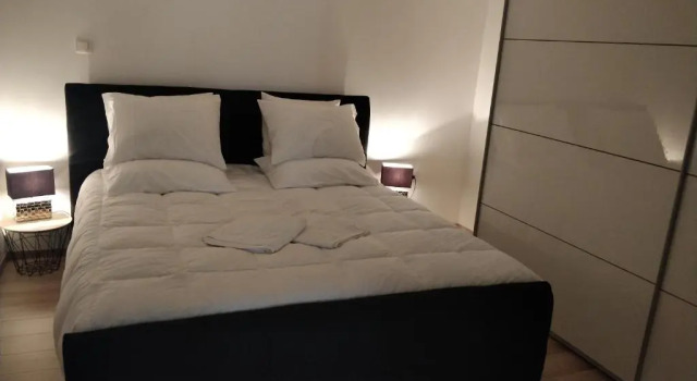 Très Bel Appartement Neuf et Moderne 63m2 à Obernai, Забронировать Апартаменты/квартира Отели Оберне с парковкой, Парковка