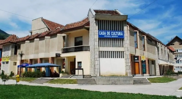 Cazare apartament cu 2 camere, Rezerwuj Apartament Hotele w Nehoiasu z parkingiem, Parking