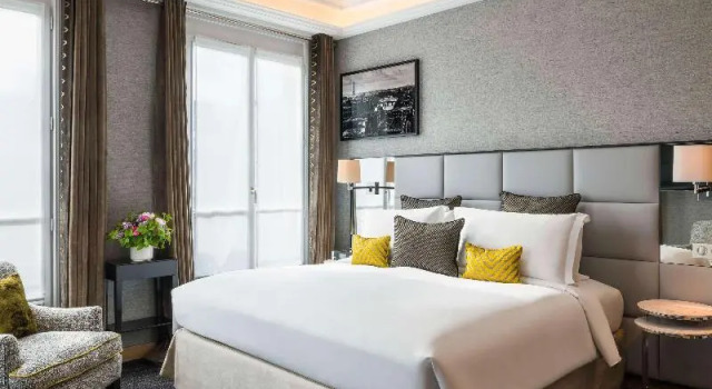 Двухместный полулюкс Sofitel Paris Baltimore Tour Eiffel