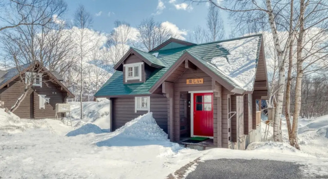 Tanoshii Chalet by H2 Life