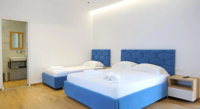 Standard- firedobbelt værelse med altan Summer Point Hotel