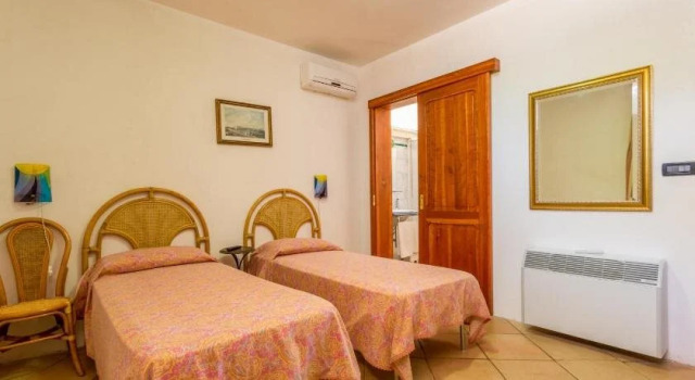 B&B Villa Riva, Rezerwuj Bed and Breakfast Hotele w Tricase z basenem, Basen