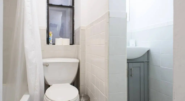 428-3r Spacious Prime Midtown 2BR Newly Furnished, Забронировать Отель Отели Нью-Йорка с парковкой, рядом с Columbia Public Health, Парковка