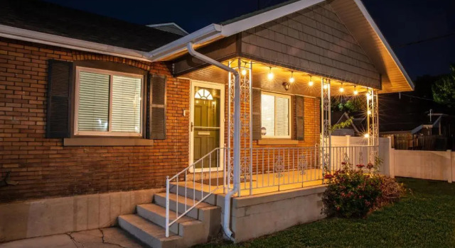 Comfortable Bungalow near Liberty Park, Varaa Hotelli Salt Lake City 