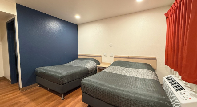Четырёхместный номер Standard Shasta Vista Inn & Suites